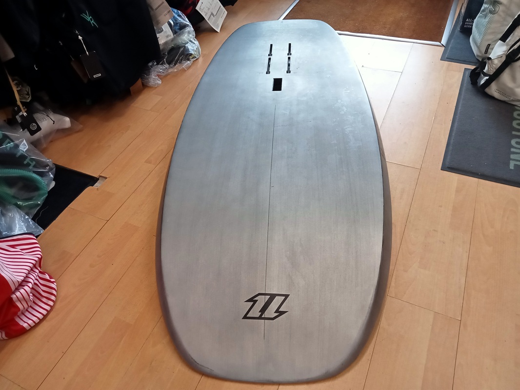 North Seek 5'11" 138L - Image 4